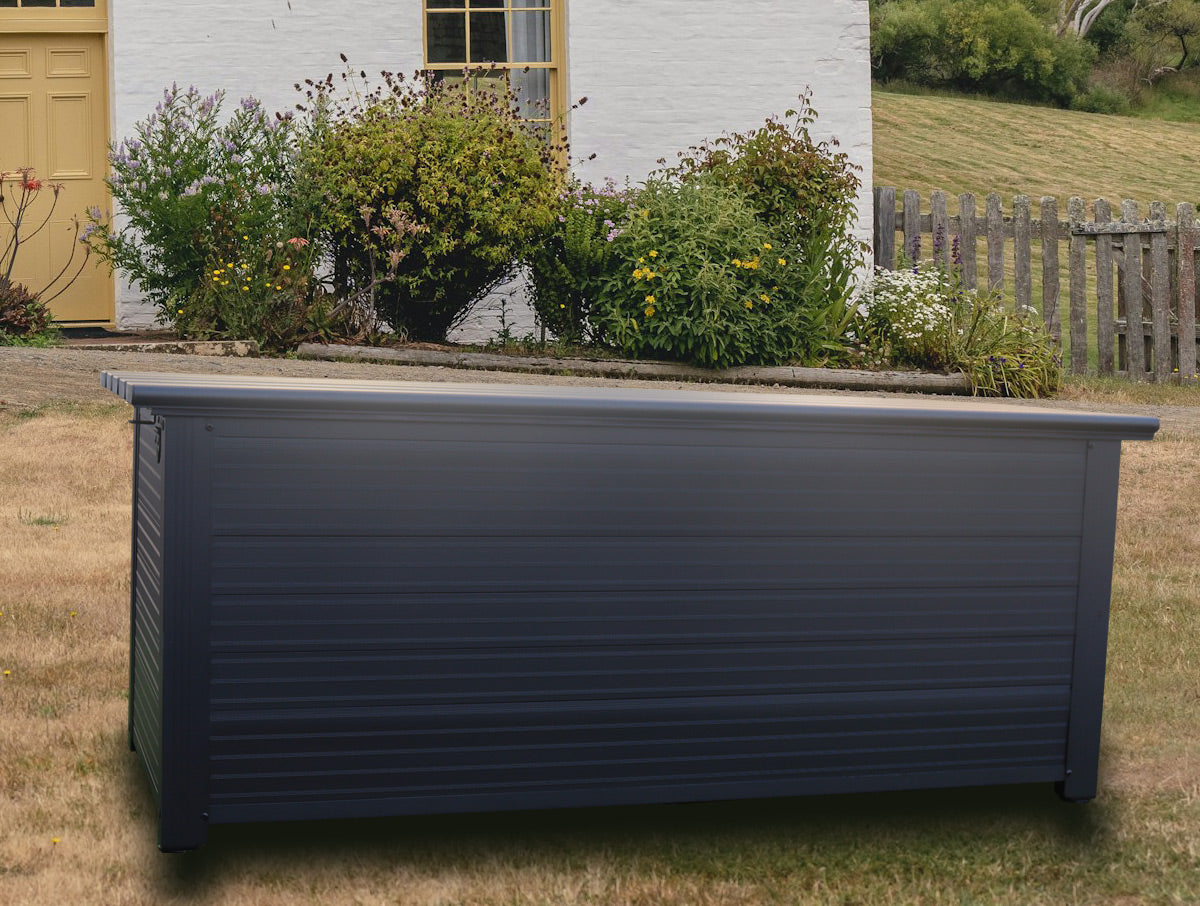 ベンチボックス BB120-BK 軽さと耐久性が自慢の アルミ製  収納ボックス  便利な野外ベンチに!お庭周りの収納箱として! 南京錠 取付け金具付きで 安心安全! 軽い 軽量 収納 ソフトクローズ シンプル おしゃれ アルミ 小さい 小さいサイズ 静か ゆっくり 閉まる